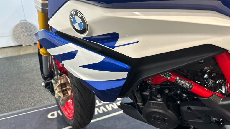 BMW G310 R ABS